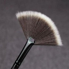 Fan Shape Makeup Brush Blending Highlighter
